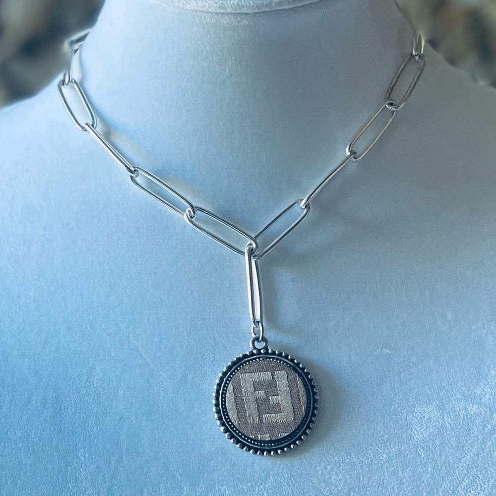 Paper-Clip Style Silver Link Necklace w/FENDI Medallion. Stamped 925